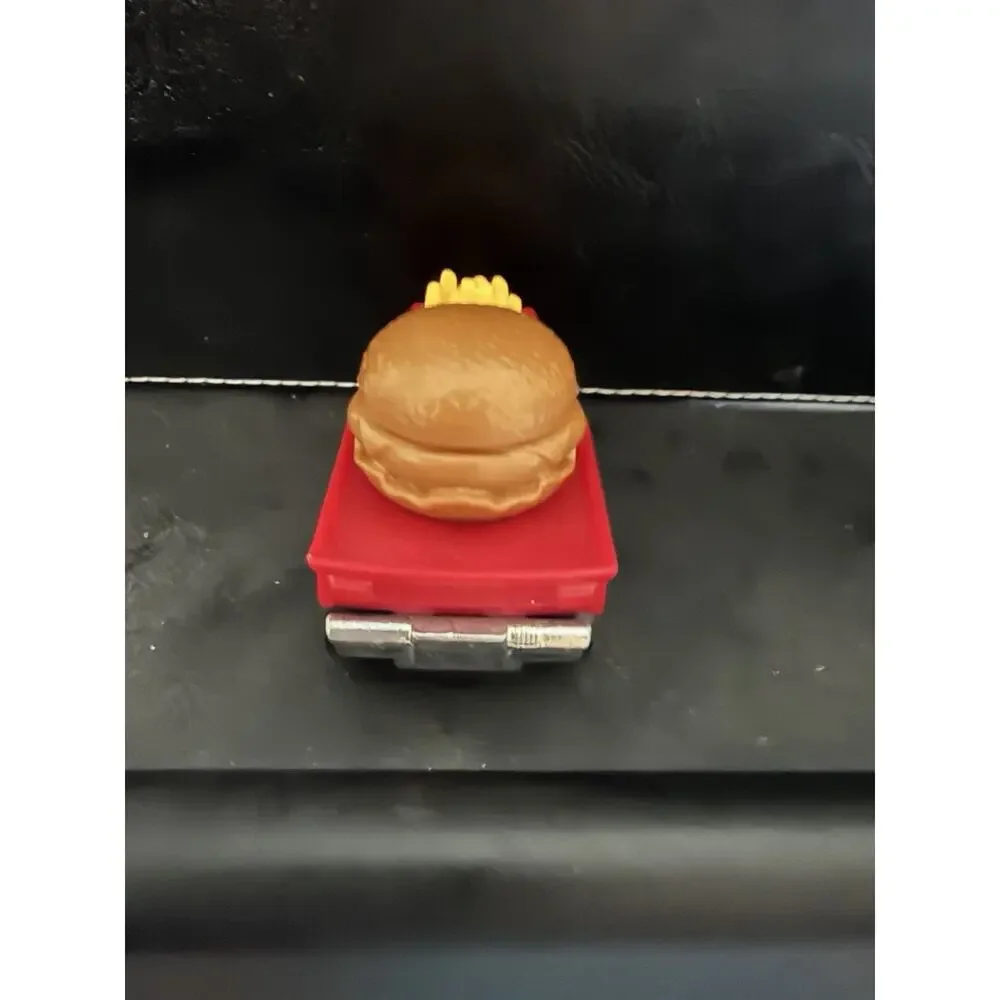 2025 Hot Wheels Buns of Steel Burger & Fries 1:64 DIECAST Toy Race Car